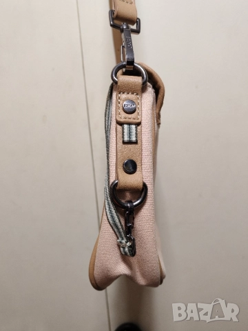 Дамска чантичка ESPRIT. , снимка 5 - Чанти - 51956272