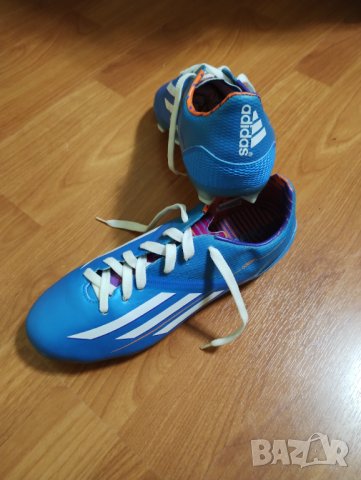 Детски футболни обувки "Adidas", снимка 2 - Футбол - 41680059