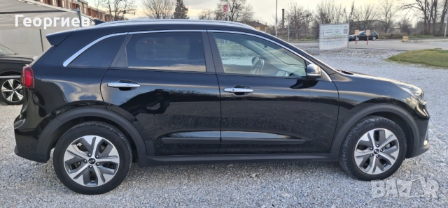 KIA e-Niro EV 64kWh full electric 204PS, снимка 8 - Автомобили и джипове - 52712203