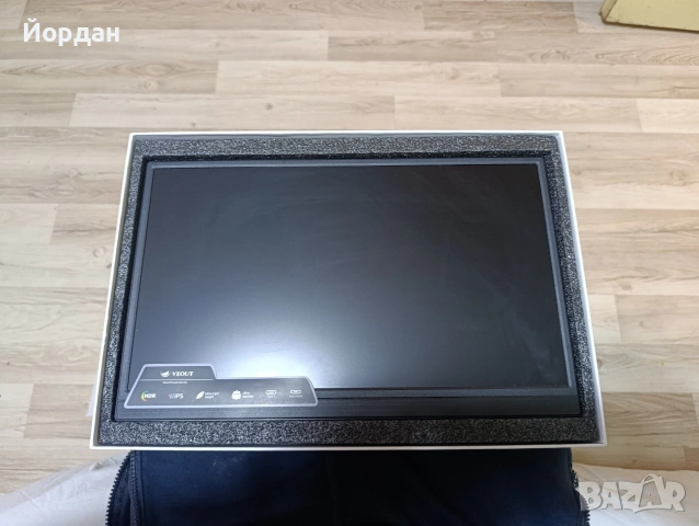 продавам преносим монитор