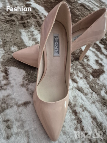 Дамски бежови обувки, снимка 2 - Дамски обувки на ток - 53403236