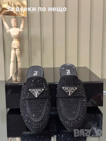 Prada Дамски Затворени Чехли С Кристали Прада - 2 Налични Цвята Код E263, снимка 3 - Чехли - 50413072