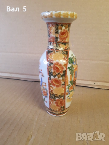 Стара китайска порцеланова ваза . Порцелан, снимка 4 - Антикварни и старинни предмети - 53075135