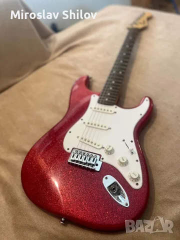 Продавам електрическа китара Fender Square с кубе