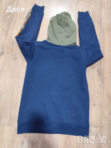   нов суичър на Levis, снимка 7 - Детски анцузи и суичери - 51850998