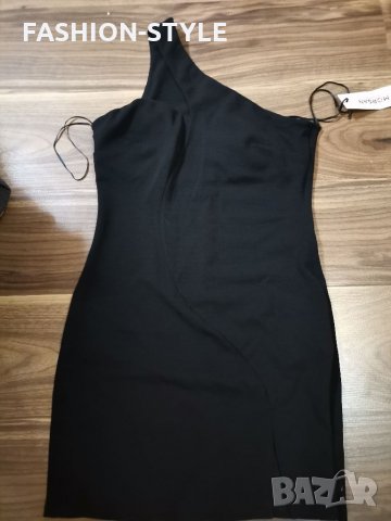 Малка черна рокля, снимка 3 - Рокли - 35857298
