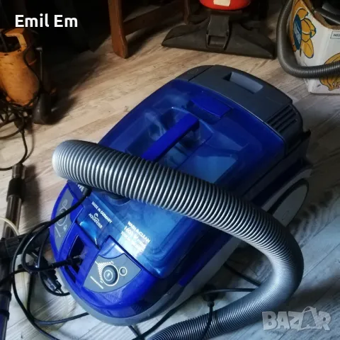 Перяща прахосмукачка , снимка 2 - Прахосмукачки - 48320672