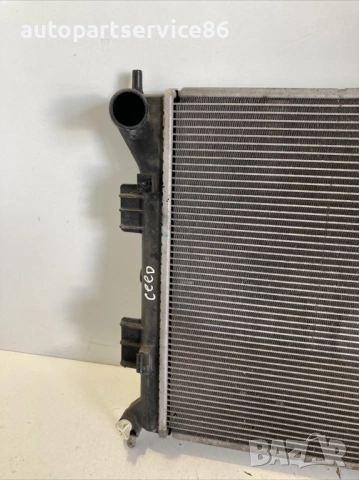 Радиатор за охлаждаща течност за KIA Ceed 1.6 CRDi (2014), снимка 3 - Части - 53245521