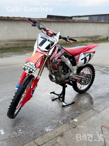Здравейте продавам Honda crf250r с коментар на място