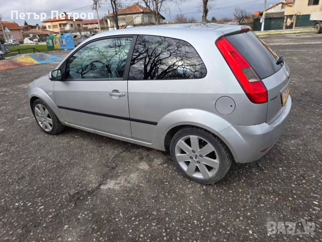 Ford Fiesta V 1.3i 68hp Clima TOP състояние!, снимка 6 - Автомобили и джипове - 53468732