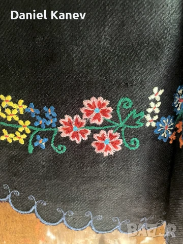 Фолклорна престилка, снимка 3 - Антикварни и старинни предмети - 50930202