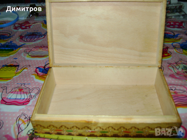 Соц дървена кутия, снимка 2 - Антикварни и старинни предмети - 44616470