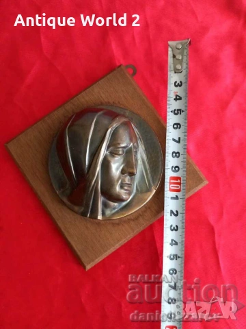 Стара Релефна Икона Дева Мария ,Дърво и Метал, снимка 5 - Антикварни и старинни предмети - 53244875