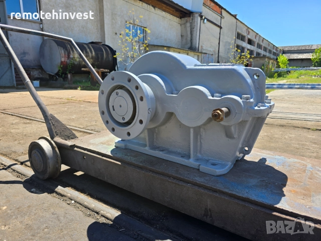 Редуктор РЦД 400 / i=40 - Руски , снимка 3 - Други машини и части - 52025183