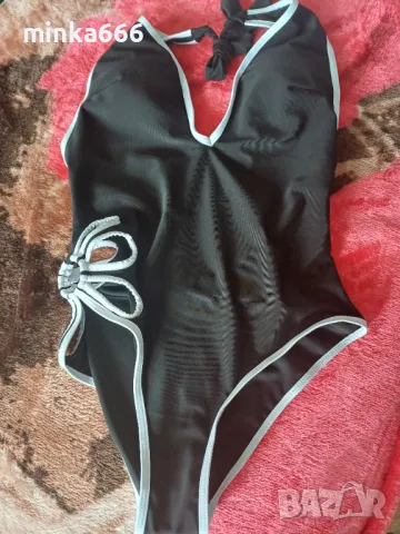 Ново!-Цял дамски бански.