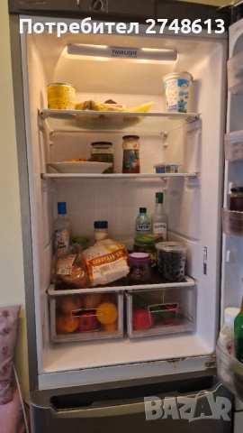 Хладилник Indesit, снимка 6 - Хладилници - 53012114