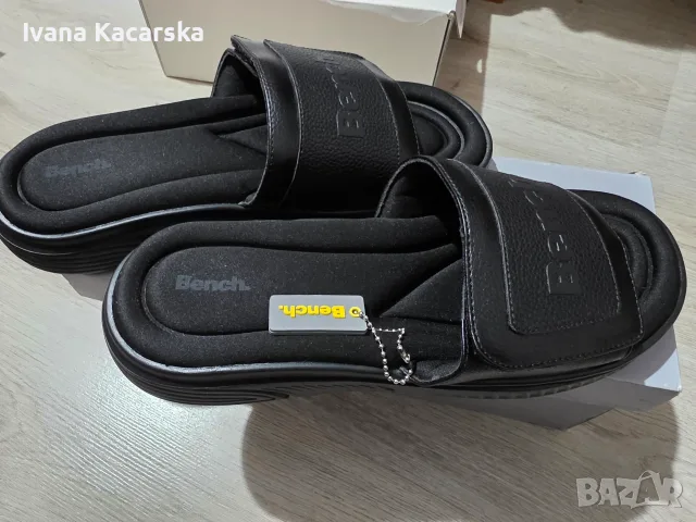 Всички обувки са нови и са на половин от посочената цена. 