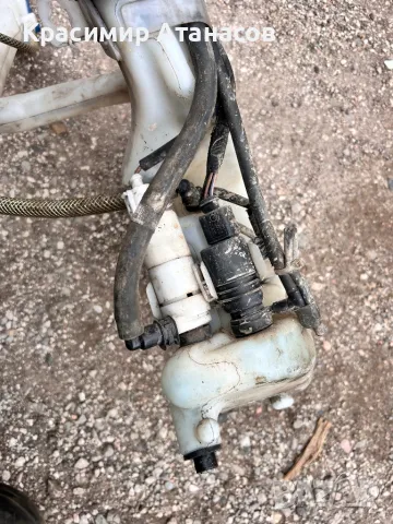 2118603860. Казанче течност чистачки за Мерцедес CLS. W219, снимка 4 - Аксесоари и консумативи - 49547451