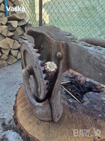 Продавам Трошачка за царевица 