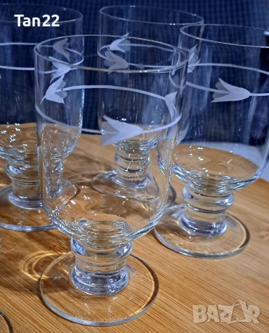 Комплект нежни стъклени чаши, снимка 3 - Чаши - 51536222