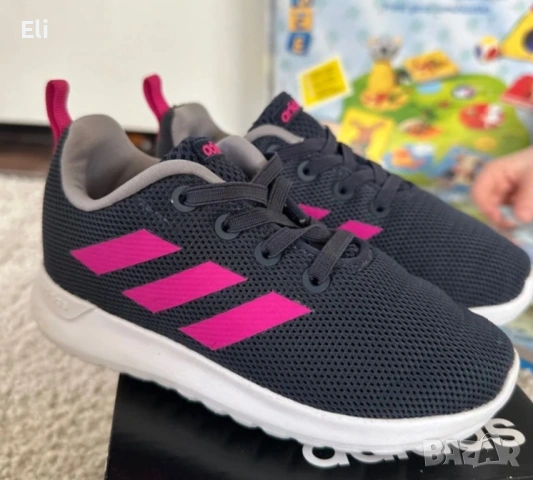 Чисто нови маратонки Adidas 