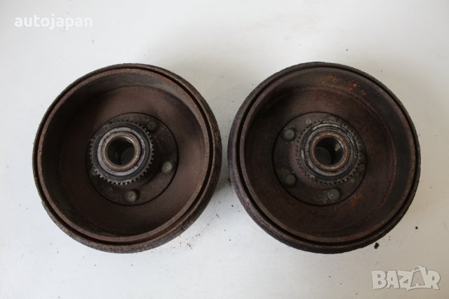 Задни барабани с лагер главина Мазда премаси цп 1.8 99г Mazda premacy cp 1.8 1999, снимка 2 - Части - 44493433