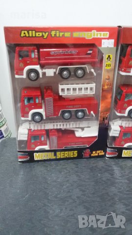 Комплект метални пожарни коли 3 броя, Пожарна - 2020163, снимка 2 - Коли, камиони, мотори, писти - 34352976