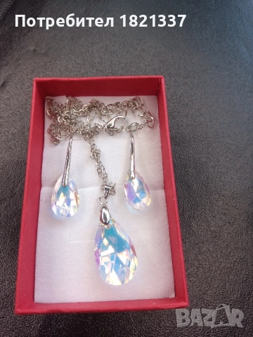 Комплект колие и обици, снимка 4 - Бижутерийни комплекти - 52680876