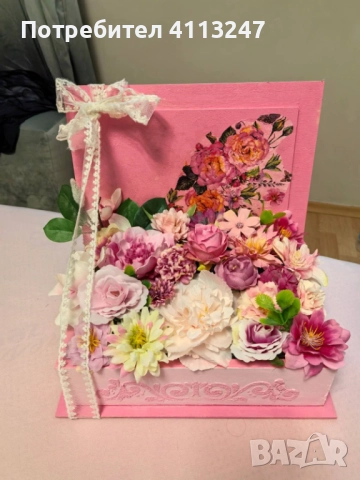 Ръчно изработена декоративна кутия в розови нюанси 