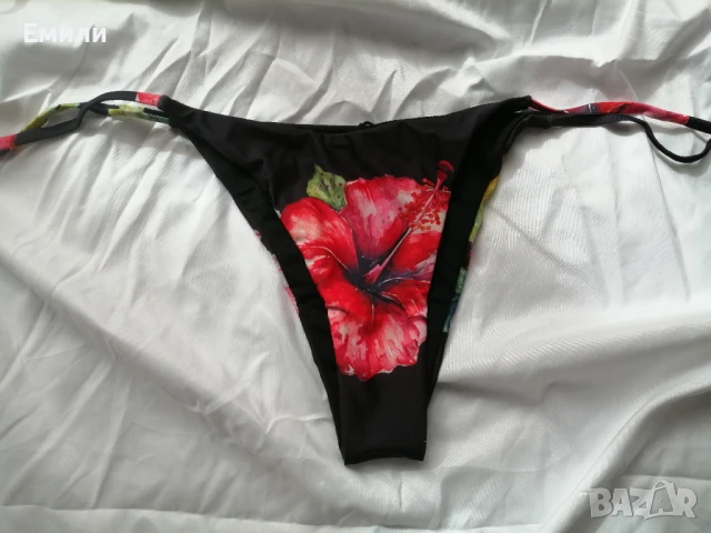 Нов комплект дамски бански от две части с принт цветя хибискус р-р M, L, снимка 6 - Бански костюми - 50620476