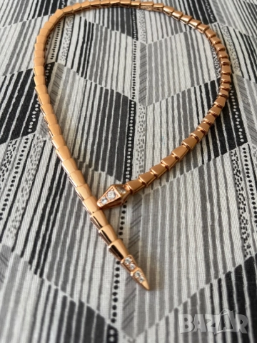 Bulgari дамско колие розово злато, снимка 2 - Колиета, медальони, синджири - 51730781