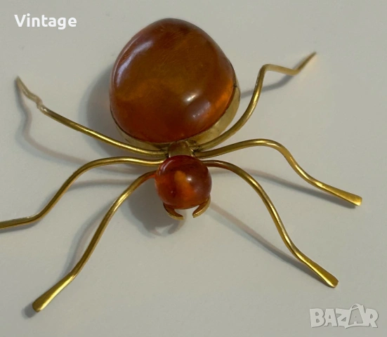 Антикварна съветска позлатена брошка с кехлибар , снимка 6 - Антикварни и старинни предмети - 53668774