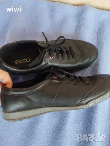 Обувки ecco core-tex номер 40.