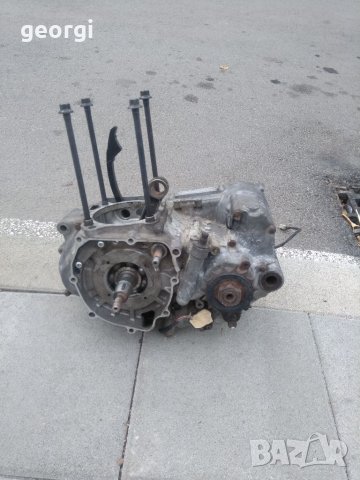 Сузуки дрз 400 двигателя е на части, снимка 2 - Мотоциклети и мототехника - 34324011