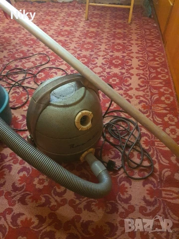 Българска прахосмукачка Плутон 1962г.