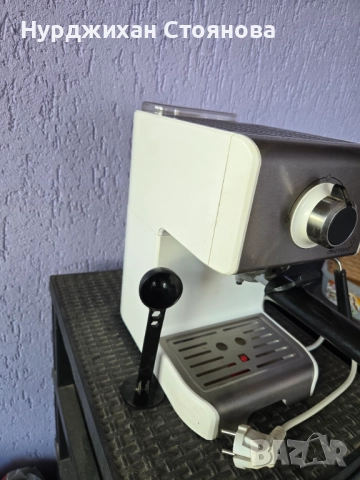 Кафемашина Делимано Делукс, снимка 3 - Кафемашини - 52517472