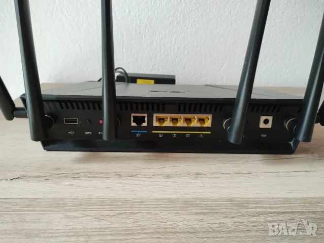 Asus RT-AC3200 Tri-band Gigabit router, снимка 5 - Рутери - 56107777
