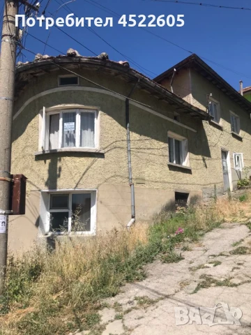 Къща на три етажа, снимка 3 - Къщи - 50899574