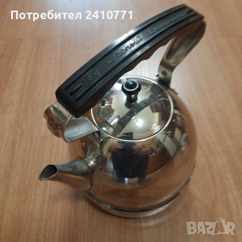 Продавам електрически чайник, снимка 1 - Кани - 44158189