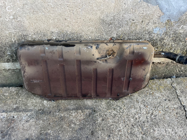 Резервоар Лада нива 1600, снимка 2 - Части - 44727346