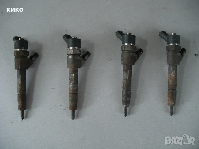 4 бр. дюзи от опел виваро - рено трафик 1.9D, снимка 2 - Части - 51403084