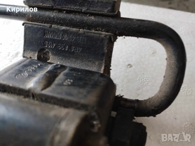  Предна лява  долна и горна  панта врата Skoda Octavia 1996-2004, снимка 3 - Части - 44462533