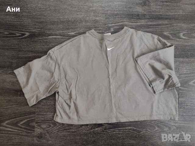 Къса тениска Nike , снимка 5 - Тениски - 51486815