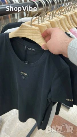 Дамска тениска Guess;Hugo реплика ААА+, снимка 2 - Тениски - 53638385