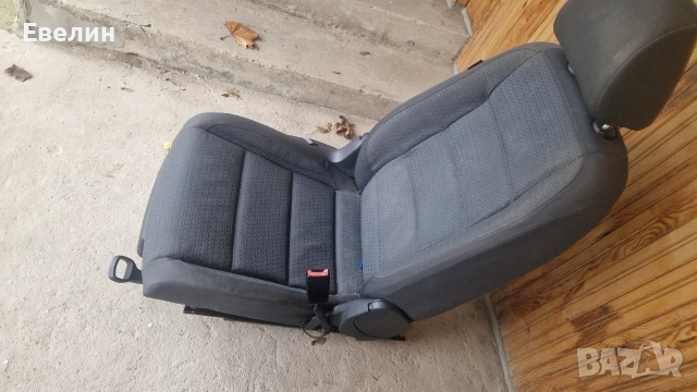 пасажерска седалка с подгрев VW Touran 2006г, снимка 3 - Части - 52865812