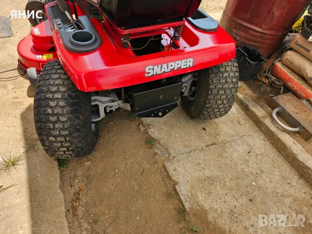 ТРАКТОРНА КОСАЧКА BRIGGS&STRATTON/SNAPPER. USA 🇺🇸 23.КОНЯ ПЕРФЕКТНА , снимка 11 - Градинска техника - 55711034