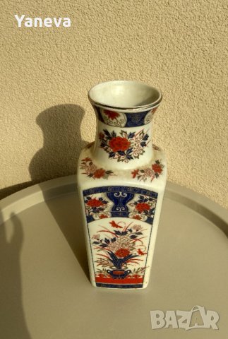 Японска , порцеланова ваза с богата орнаментика. , снимка 5 - Вази - 41856878
