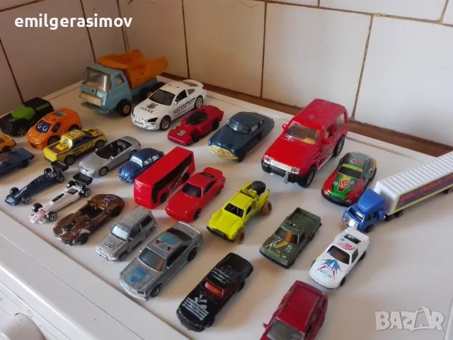 Детки играчки - колички два лота и дървени кубчета., снимка 5 - Коли, камиони, мотори, писти - 56166741
