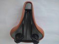 Продавам колела внос от Германия оригинална Италианска седалка AMERICA с пружини, снимка 4