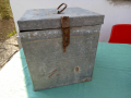 Стар метален сандък/кутия , снимка 1